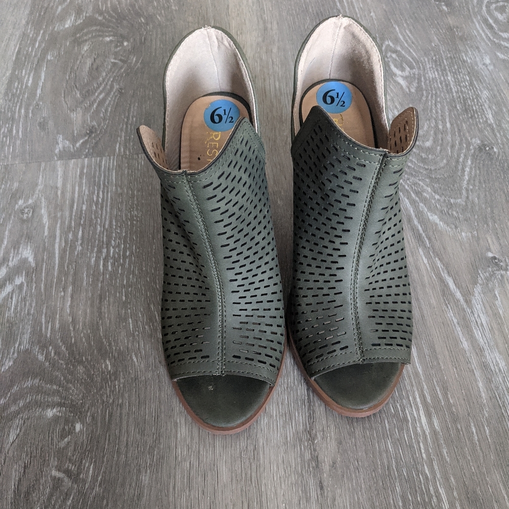 Restricted Peep Toe Booties